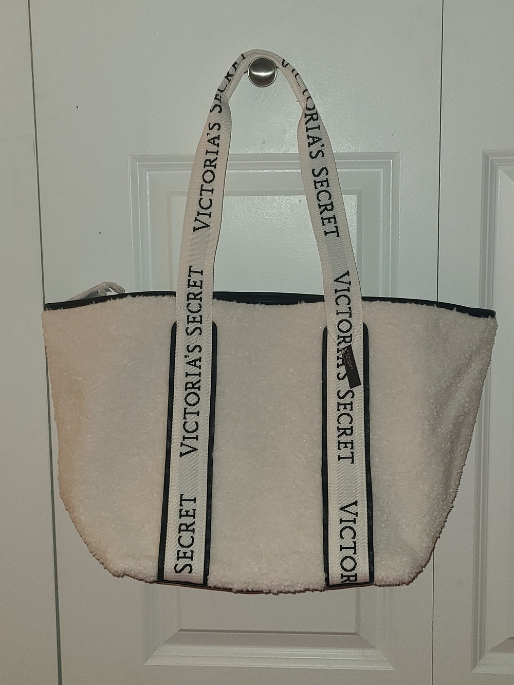 Victoria's Secret Cream Sherpa Tote NWT - Picture 4 of 6